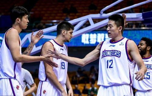 爆料天津男篮球员视频,赛场瞬间引发热议