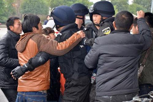 民警爆料行凶视频大全,民警揭秘行凶视频大全