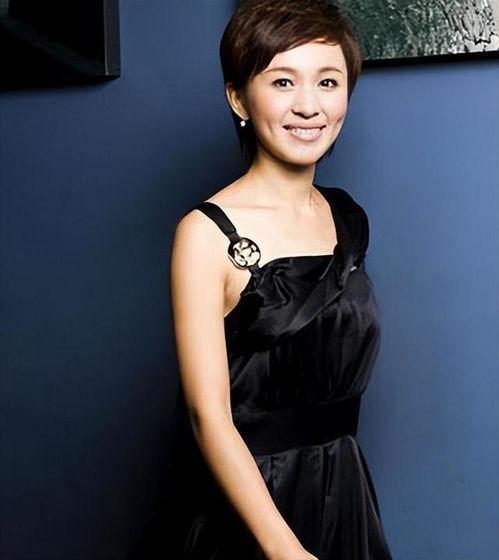 易阳最新爆料消息新闻联播,揭秘新闻联播背后故事